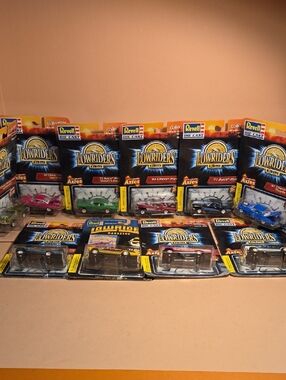 2002 Lowriders Die Cast 1:64 Scale Lot Of 10 Impalas Rivieras And Monte Carlos